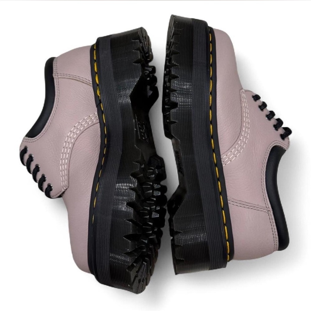 NEW Dr. Martens 8053 Pisa Leather Quad Platform Oxfords Lace-Up Vintage Taupe, 5 - Picture 5 of 10